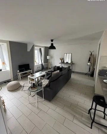 Appartement 1 chambre - 40m2 - Centre ville LOUDEAC