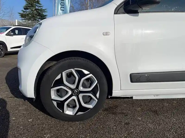 Renault Twingo iii e-tech — photo 87