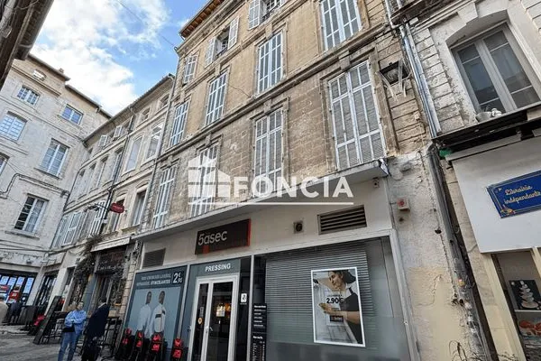 Local 3 pièces 96 m²
