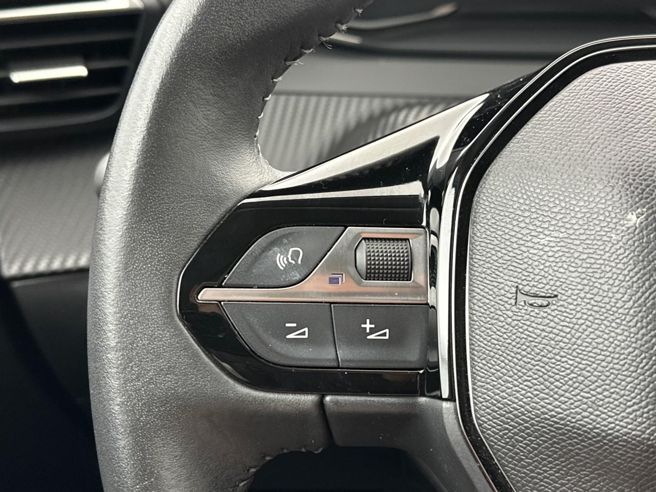 Peugeot 208 puretech 100 s&s bvm6 style — photo 20