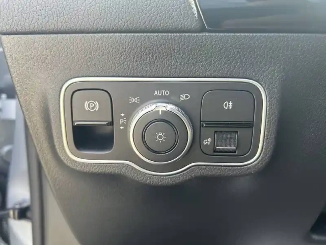 Mercedes Gla 200 d 8g-dct — photo 13