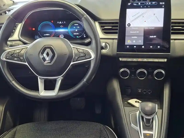 Renault Captur e-tech plug-in 160 - 21 — photo 10