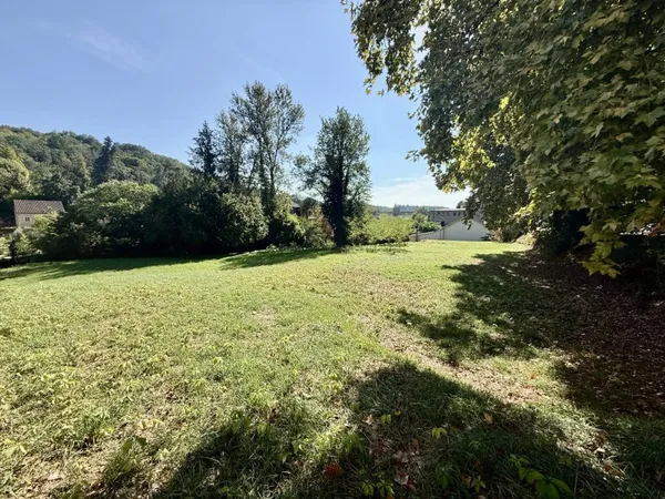 Terrain en individuel 2860 m²