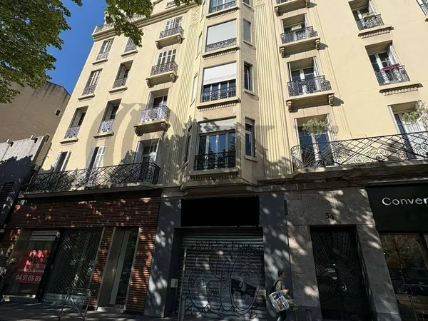 Bureau 331 m²