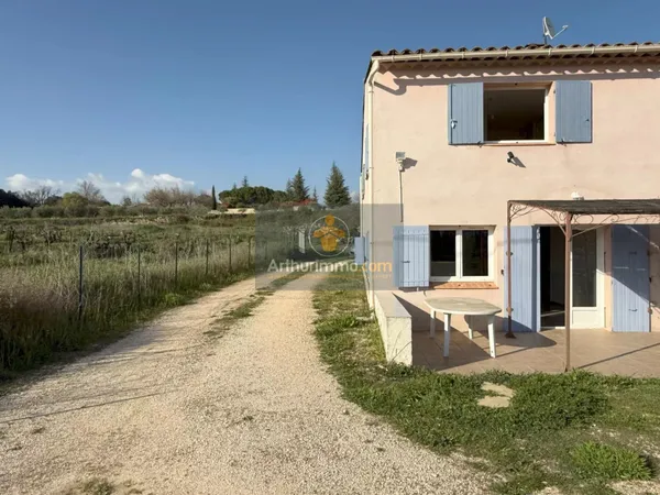 Maison lumineuse de 95 m² à Apt avec vue dégagée