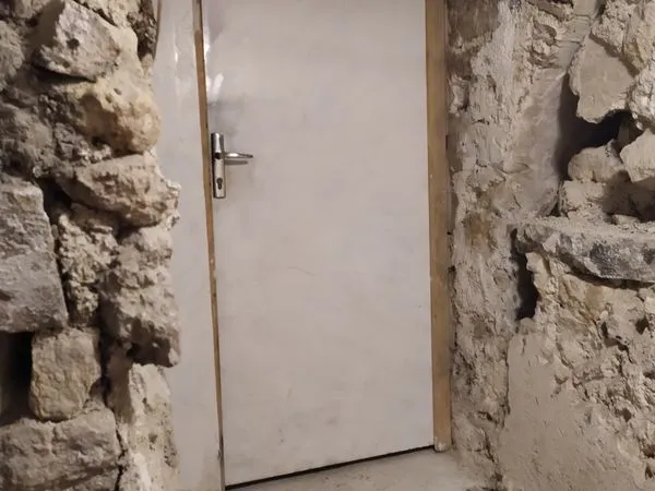 Cave de 20m2 proche de Montmartre