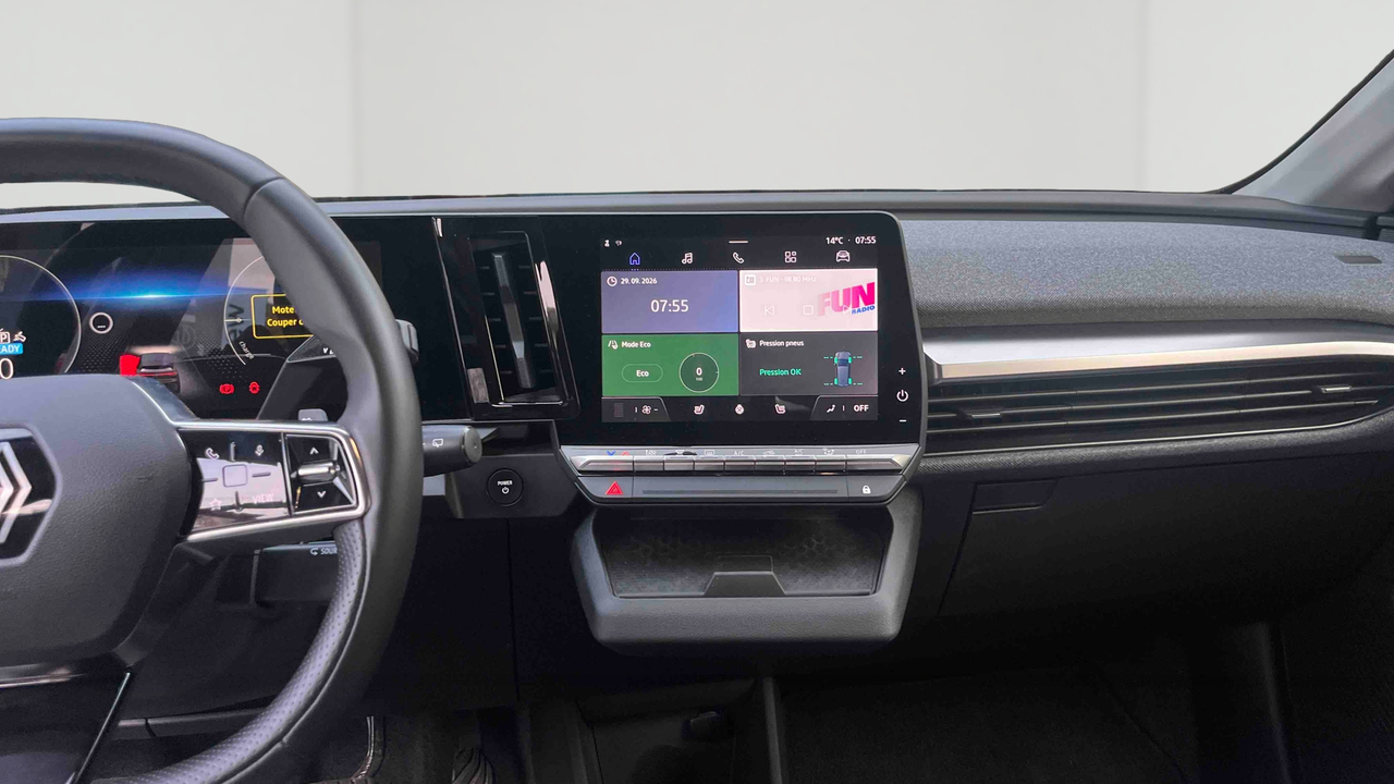 Renault Megane E-Tech EV40 130ch standard charge — photo 16