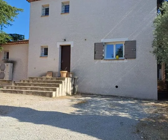 Chambre de 16m2 à louer sur Simiane-Collongue