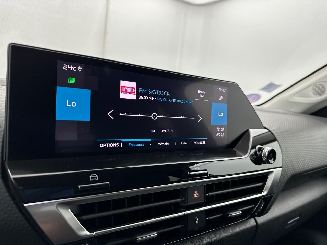 Citroën C4 puretech 130 s&s eat8 shine pack — photo 23