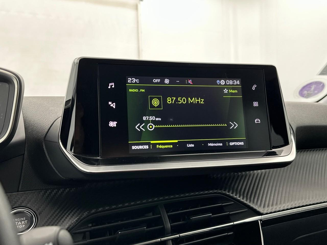 Peugeot 2008 puretech 130 s&s eat8 allure pack — photo 21