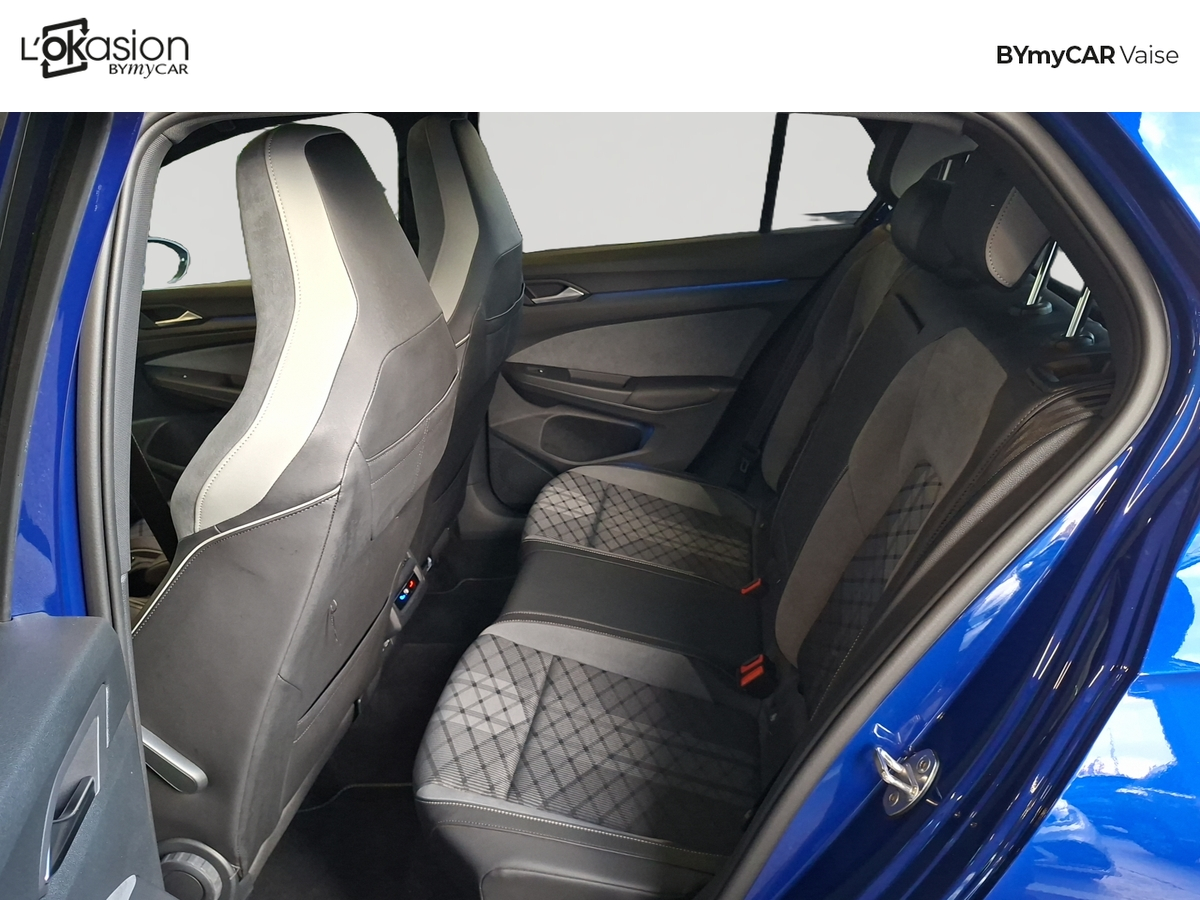 Volkswagen Golf 1.5 eTSI OPF 150 DSG7 — photo 12