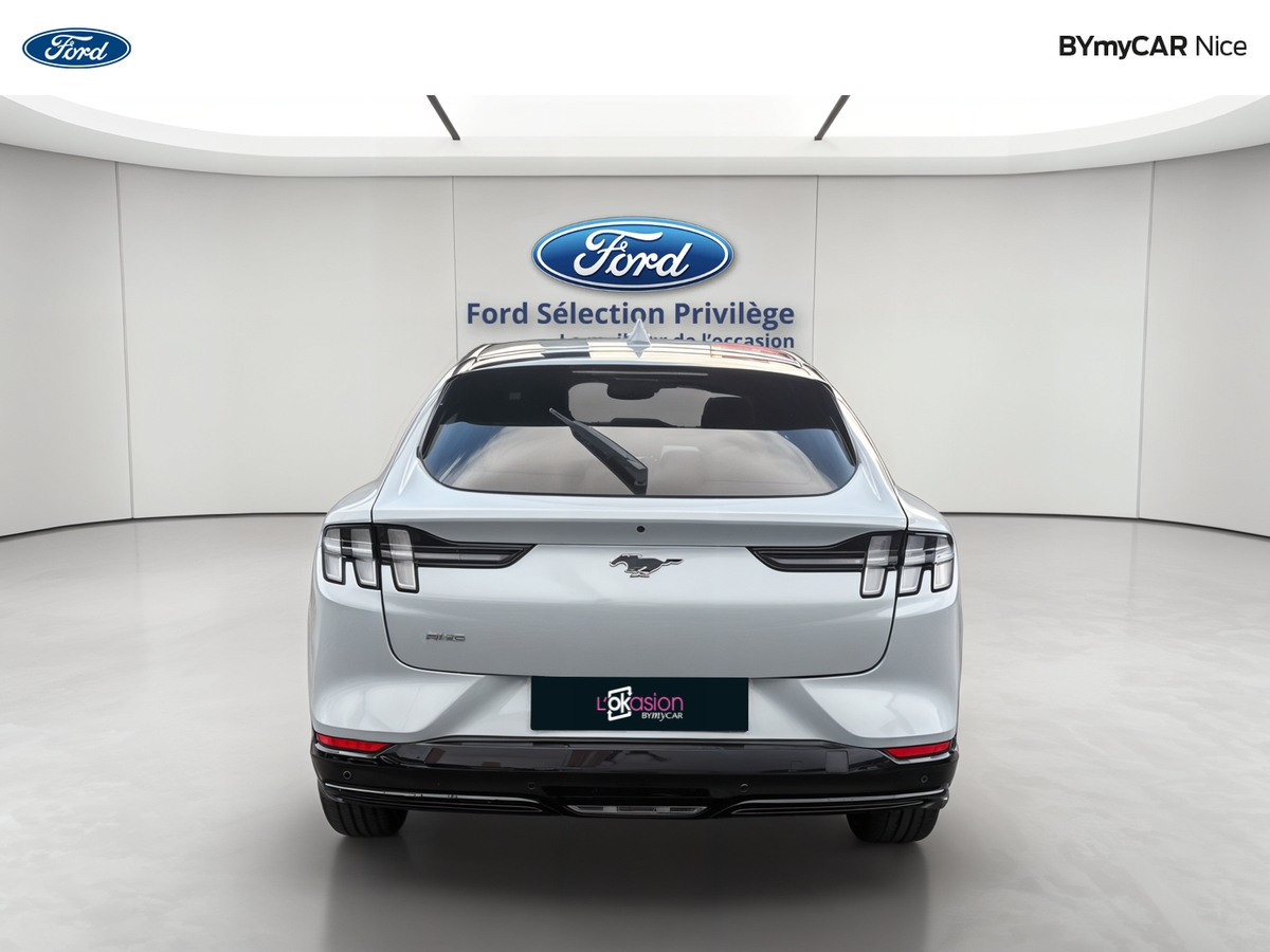 Ford Mustang Mach-E Standard Range 76 kWh 269 ch AWD — photo 4