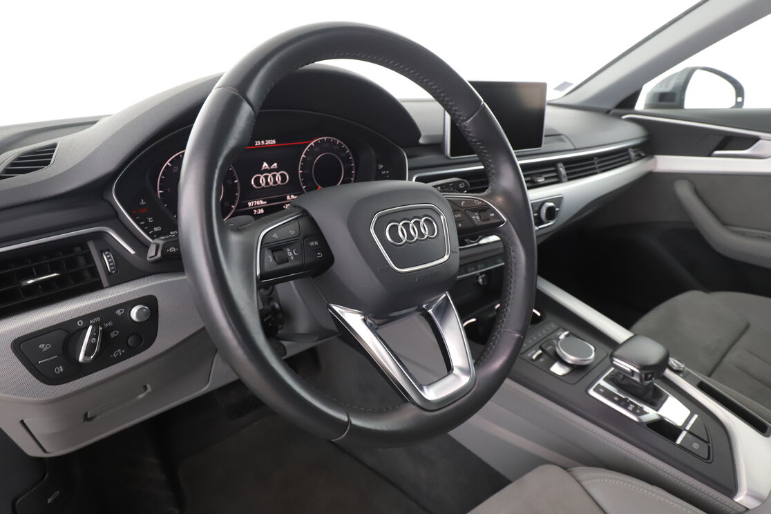 Audi A4 Avant 40 TDI Design Luxe S Tronic — photo 10
