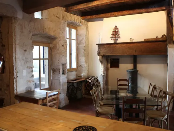 Vallon-Pont-d'Arc ? Maison de village de caractère