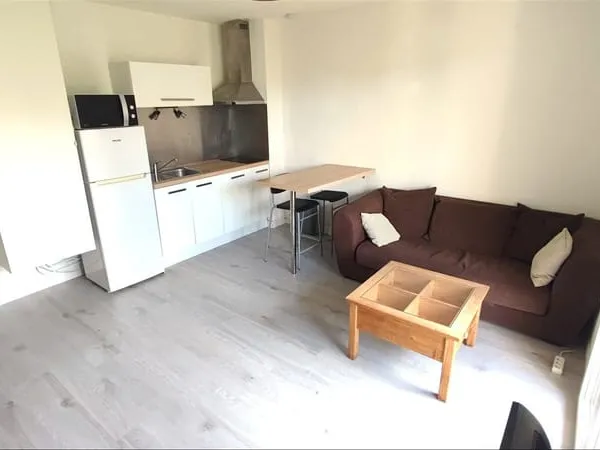 Hyères L'Ayguade T2 33.50m2 Proches Plages avec Faibles Char