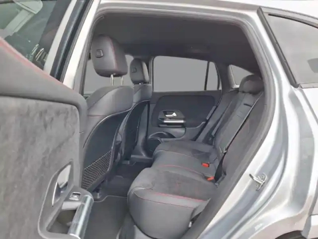 Mercedes Eqa 250+ — photo 13