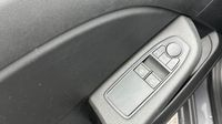 Renault Clio 1.5 Blue dCi 100ch Evolution - 24 — photo 19