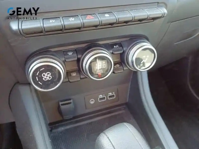 Renault Captur e-tech full hybrid 145 — photo 14