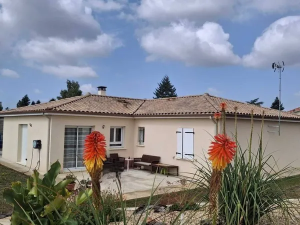 Maison de plain-pied 5 pièces 127 m²