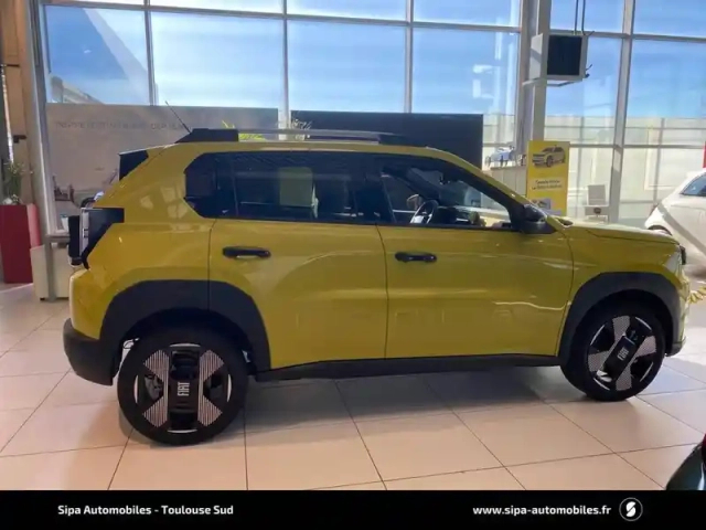 Fiat Grande Panda e 83ch — photo 12