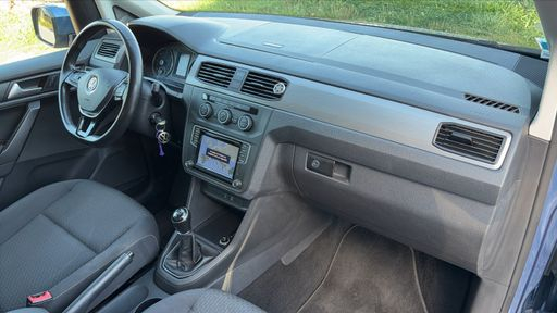 Volkswagen Caddy 2.0 TDI 102 - Trendline 7 Places – 2019 – 109629 km – Diesel – Boîte Manuelle — photo 16