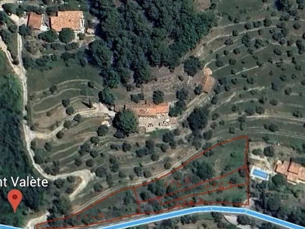 Terrain 2505 m²