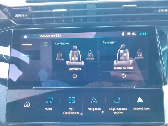 Peugeot 308 electrique 55 kwh 156ch — photo 18