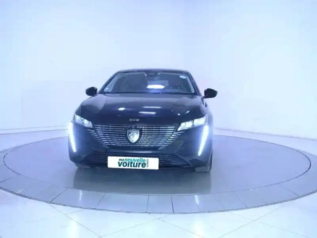 Peugeot 308 sw phev 180 e-eat8 — photo 22