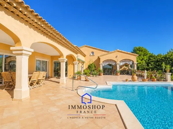 Propriété La Ciotat, 1 hectare et 310m² habitable