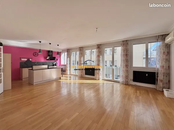 Appartement 7 pièces 186 m²