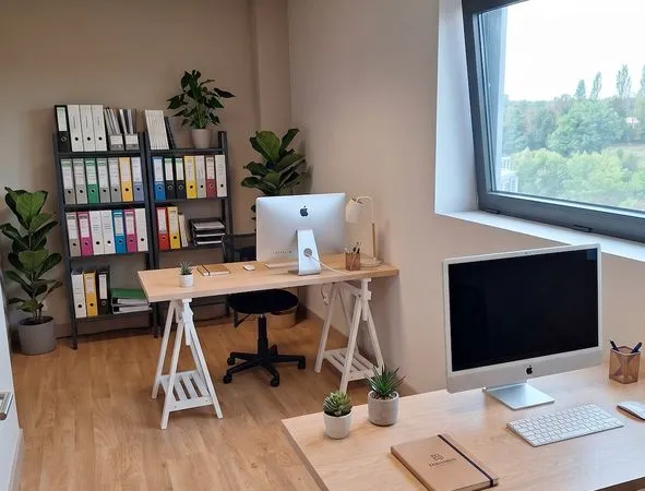 Bureau Lumineux et indépendant de 14 m²