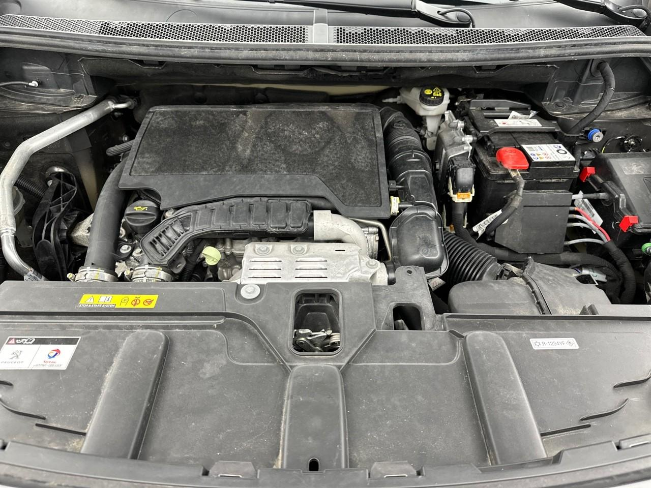 Peugeot 3008 puretech 130ch s&s eat8 allure pack — photo 13