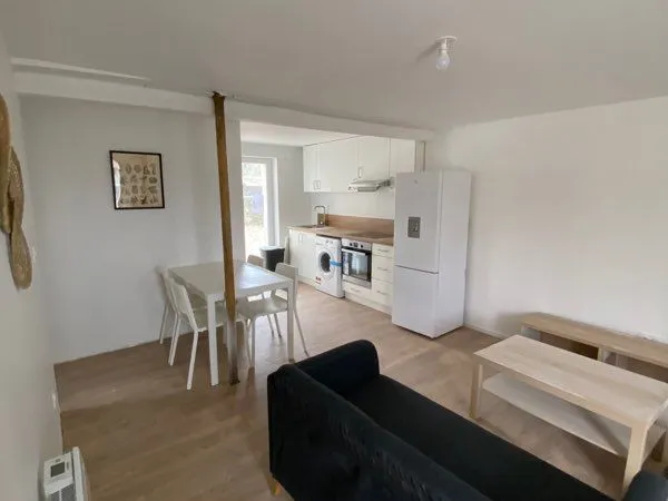 Appartement T4 de 61 m² centre-ville avec petit jardin au sein d'un immeuble entièrement refait à ne