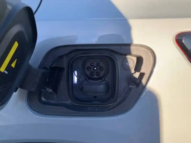 Volvo C40 recharge 238 ch 1edt — photo 20