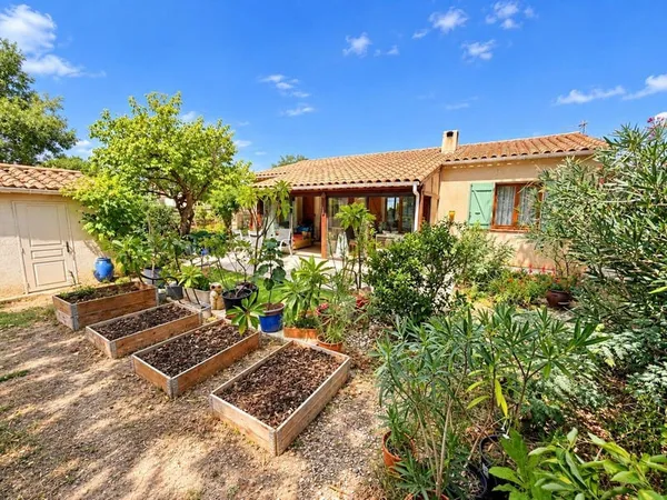 Maison de plain-pied 4 pièces 94 m²