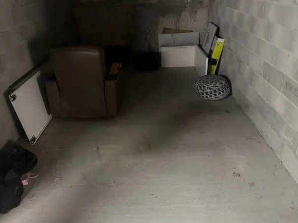 Garage location