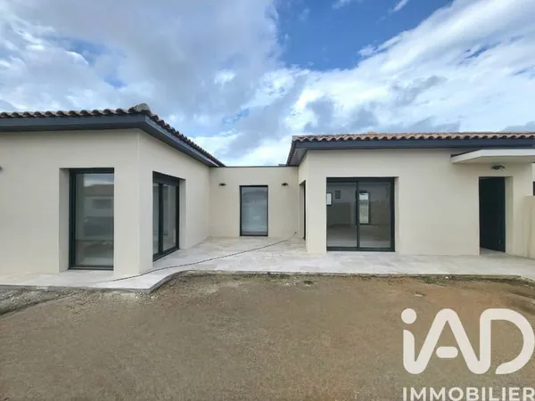 Maison de plain-pied 4 pièces 97 m²