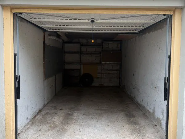 Box extérieur sécurisé à louer 15m2