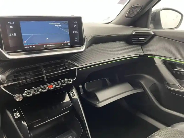 Peugeot 2008 puretech 130 s&amp;s eat8 — photo 91