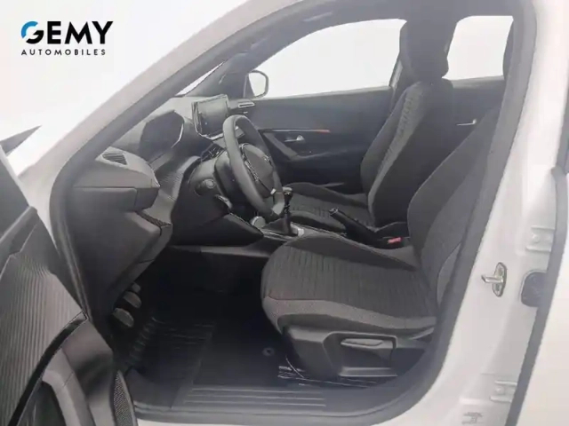 Peugeot 2008 puretech 130 s&amp;s bvm6 — photo 9