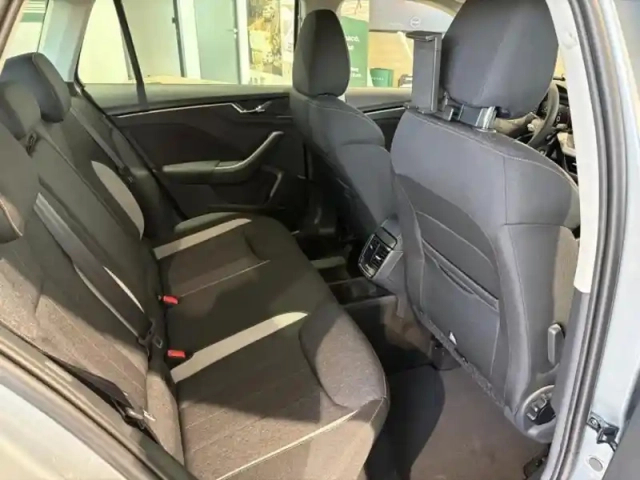 Skoda Kamiq 1.0 tsi evo 2 116ch clever edition dsg7 — photo 12