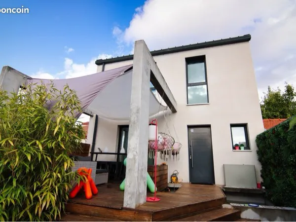 Maison d'architecte contemporaine - 5 chambres, terrasses, salle de sport et stationnements - Saint-