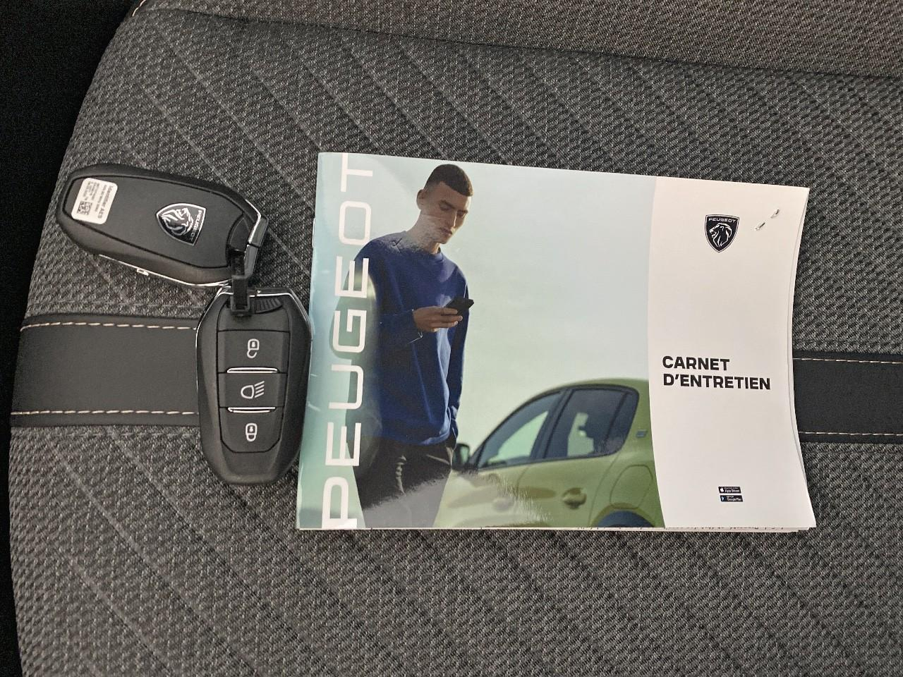 Peugeot 2008 hybrid 145 ch e-dcs6 allure — photo 13