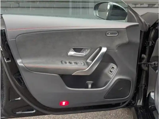 Mercedes Cla 250 e hybrid eq — photo 44