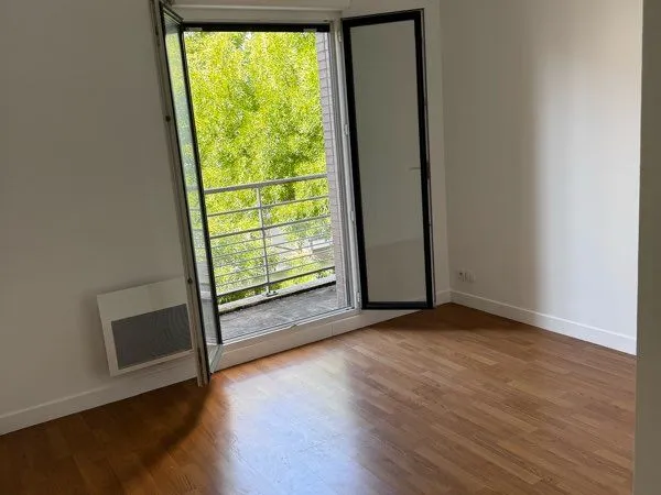 À louer beau 2 pièces 49,3 m2 neuf + balcon + parking intérieur
