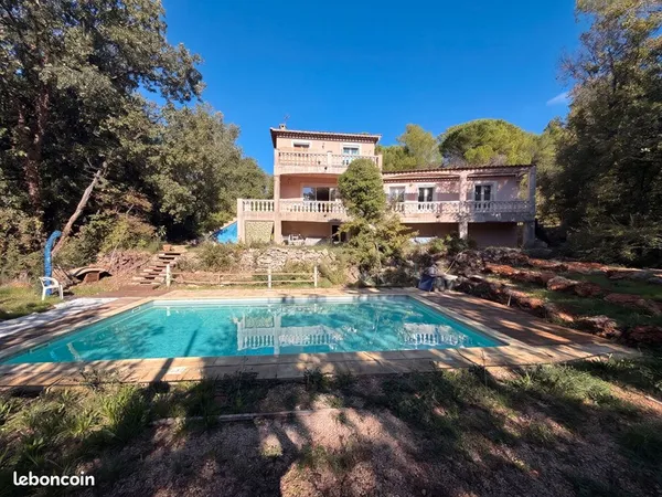 Maison 5 pièces 150 m²