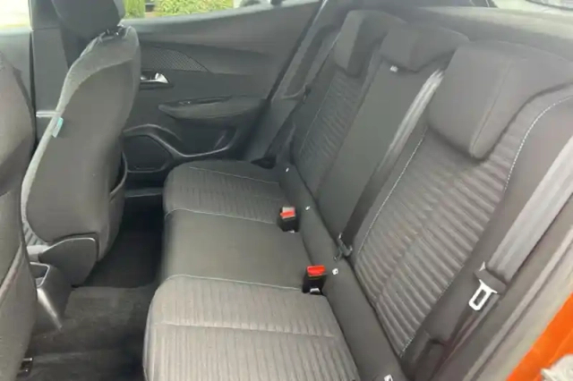 Peugeot 2008 puretech 100 s&amp;s bvm6 — photo 11