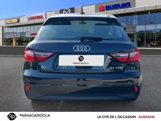 Audi A1 sportback 30 tfsi 110ch design s tronic 7 — photo 5