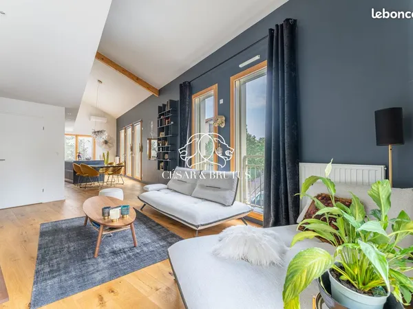 Triplex 4 pièces 130 m²