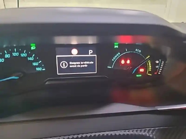Peugeot 2008 electrique 136 ch — photo 98
